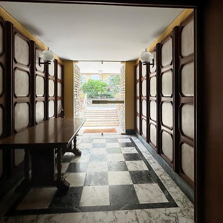 Casa Febo, In Centro Con Parcheggio Privato A 200 Mt Dal Mare Hotel Bordighera Exterior foto